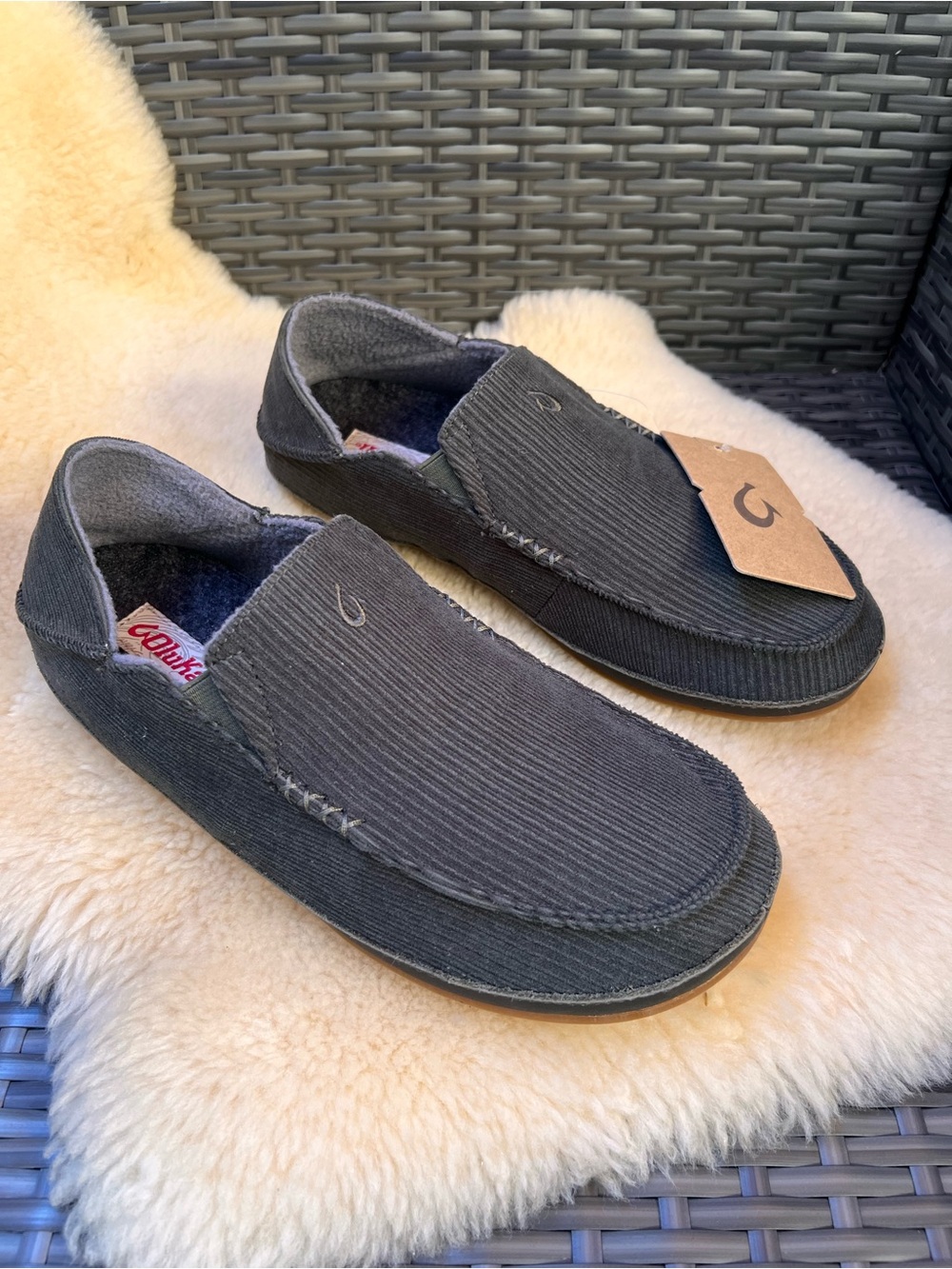 OluKai Moloa 'Ie Slippers Sz 9 Corduroy Green Nori Casual Comfortable NEW